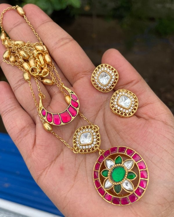 jadau pendant set