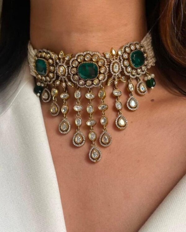 Emerald green Victorian style Sabyasachi uncut polki choker set