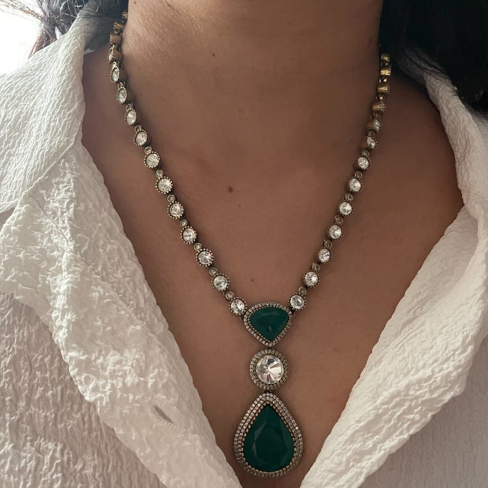 Ishara doublet long pendant set Ishara doublet long pendant set