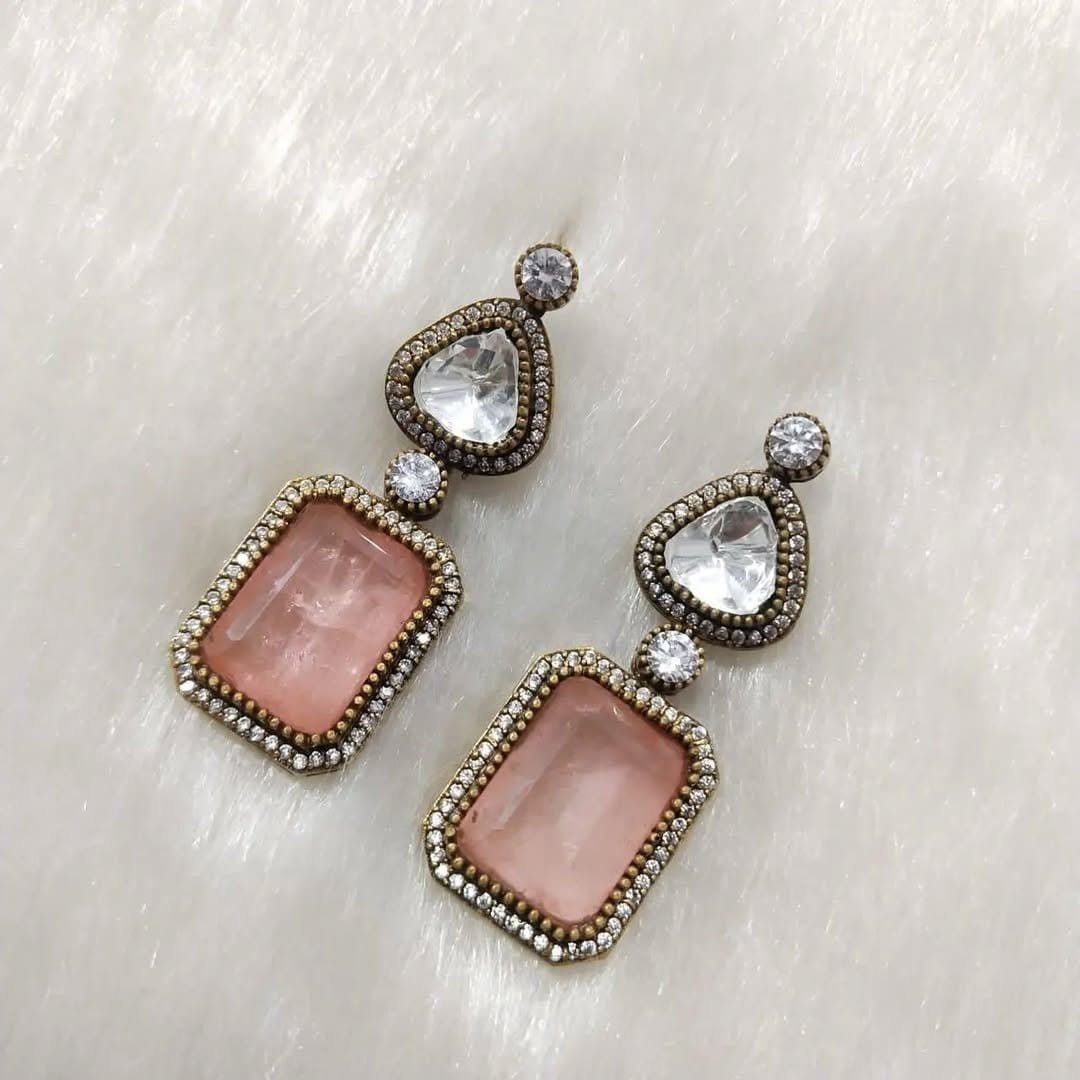 2025/03/1004123522.jpg Mirah Manish Malhotra style Bollywood earrings